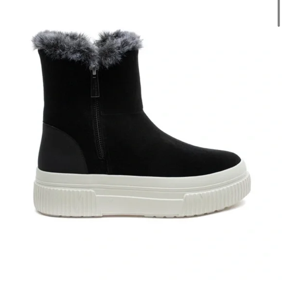 NWT J SLIDES WALLY Black Waterproof Suede